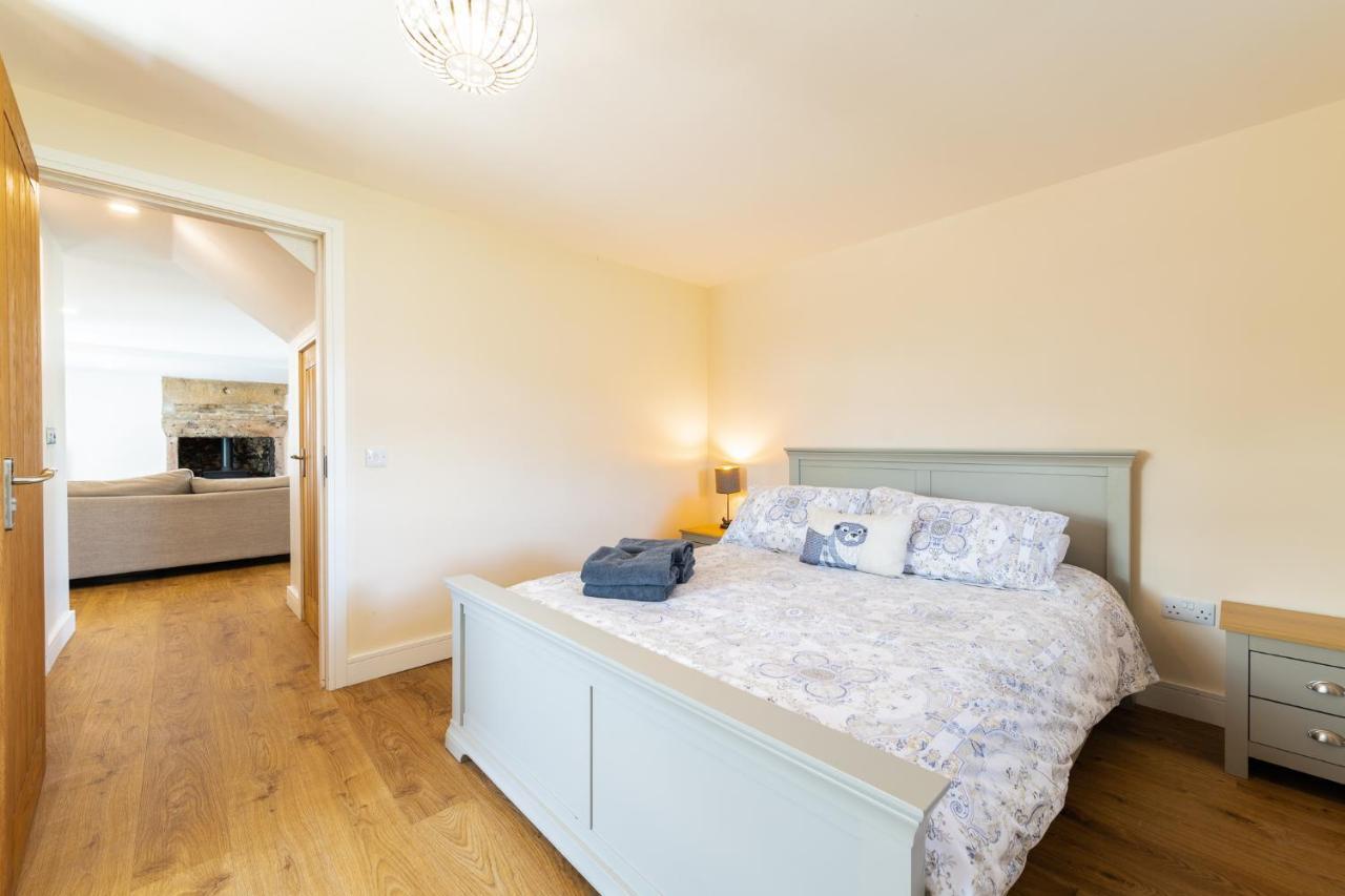 Nether Newton - Sleeps 12, Hottub, Sauna, Private Garden Newmilns Екстер'єр фото