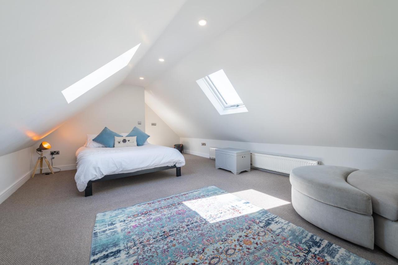 Nether Newton - Sleeps 12, Hottub, Sauna, Private Garden Newmilns Екстер'єр фото